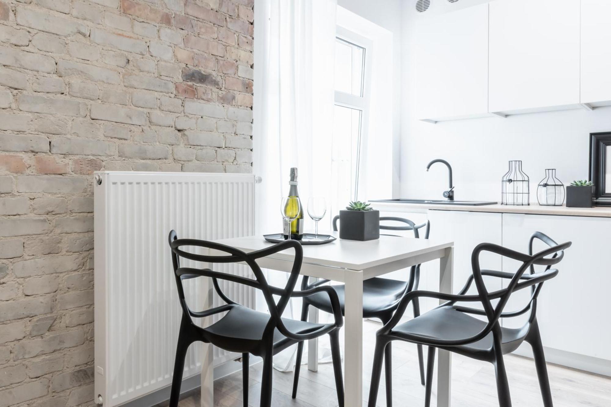 Apartamenty Pamiatkowa 11, 2 Rooms, Self Check In 24H Poznan Exterior photo